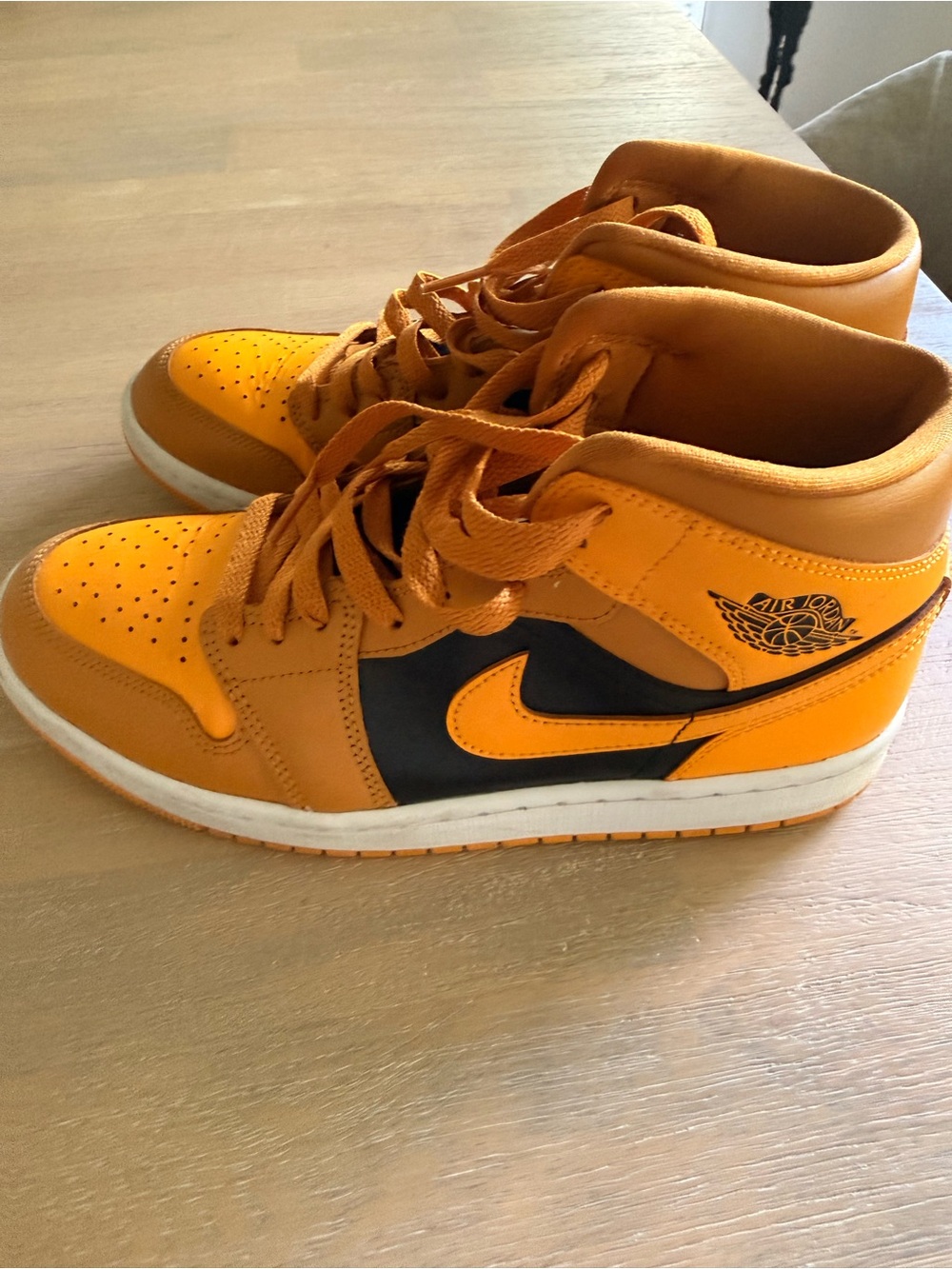 Nike Jordan Mid-Top Sneakers